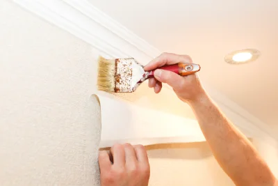 Pose de papier peint à Chazelet — revêtements muraux et toiles de verre